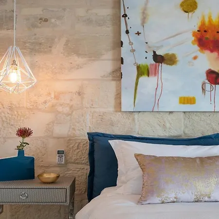 Julesy's בית הארחה Cospicua