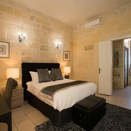 Julesy's Guest house