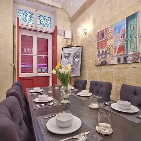 Julesy's Guest house Cospicua